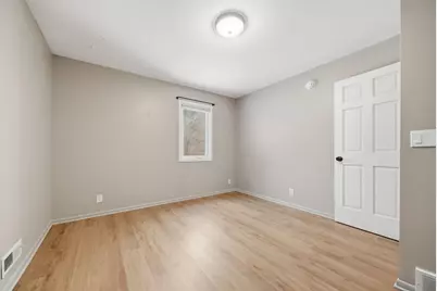 8524 Washburn Avenue S, Bloomington, MN 55431 - Photo 25