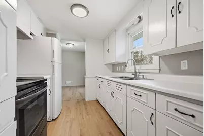 8524 Washburn Avenue S, Bloomington, MN 55431 - Photo 17