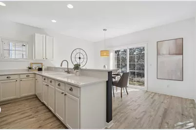 3166 Lexington Avenue N, Shoreview, MN 55126 - Photo 7