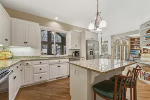 6958 Kenmare Dr, Bloomington, MN 55438 - Photo 11