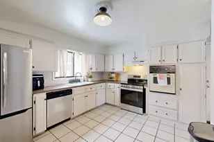 3189 Midland Ave, White Bear Lake, MN 55110 - Photo 9