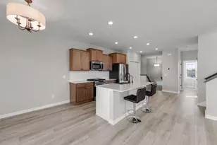 10244 Birchwood Cir, Victoria, MN 55318 - Photo 7