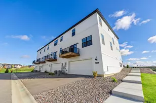 10244 Birchwood Cir, Victoria, MN 55318 - Photo 51