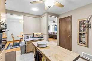 2869 Victoria St N, Roseville, MN 55113 - Photo 11