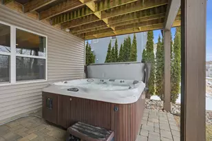 1535 Hemlock Way, Chanhassen, MN 55317 - Photo 35