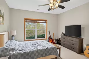 1099 Barclay St, Saint Paul, MN 55106 - Photo 13