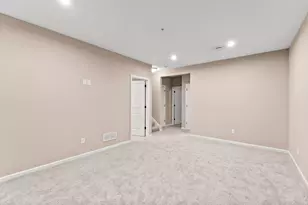 4311 Corn Silk Ln, Woodbury, MN 55129 - Photo 29