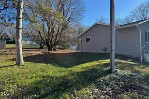 1508 Ridgeview Dr, Montevideo, MN 56265 - Photo 19