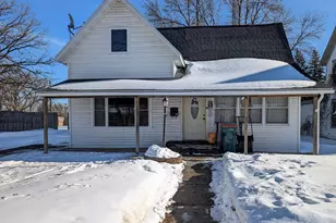 220 1st St NE, Wadena, MN 56482 - Photo 1