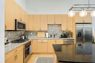 1240 S 2nd St, Minneapolis, MN 55415 - Photo 5