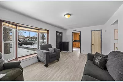 5029 Dupont Avenue N, Minneapolis, MN 55430 - Photo 3