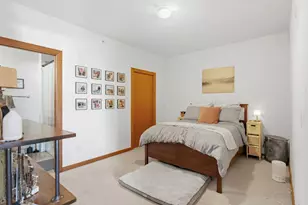 15 E Franklin Ave, Minneapolis, MN 55404 - Photo 13