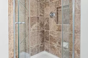 570 Woodhill Dr, Roseville, MN 55113 - Photo 41