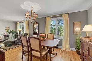 1115 Edgcumbe Rd, Saint Paul, MN 55105 - Photo 5