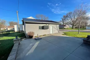 411 Vernon Ave, Morgan, MN 56266 - Photo 69