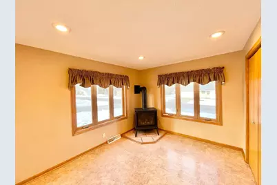 411 Vernon Avenue, Morgan, MN 56266 - Photo 27