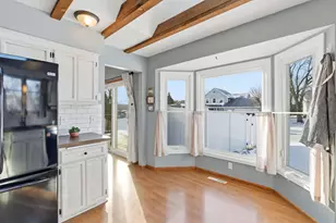 2517 Crestmount Ln, Burnsville, MN 55306 - Photo 5