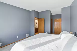 2517 Crestmount Ln, Burnsville, MN 55306 - Photo 15