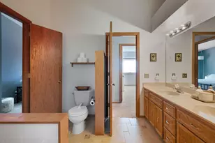 2517 Crestmount Ln, Burnsville, MN 55306 - Photo 21