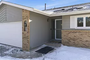 2517 Crestmount Ln, Burnsville, MN 55306 - Photo 1