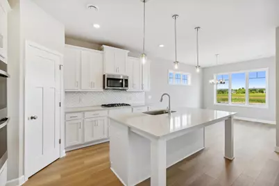 8195 Haywood Drive, Lino Lakes, MN 55014 - Photo 3