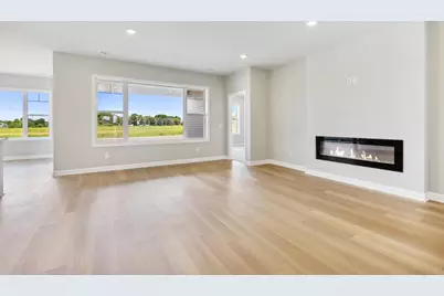 8195 Haywood Drive, Lino Lakes, MN 55014 - Photo 5