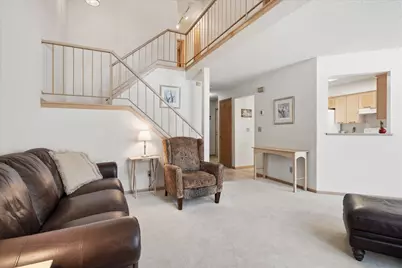 1676 Rose Hill Circle #1676, Saint Paul, MN 55108 - Photo 9