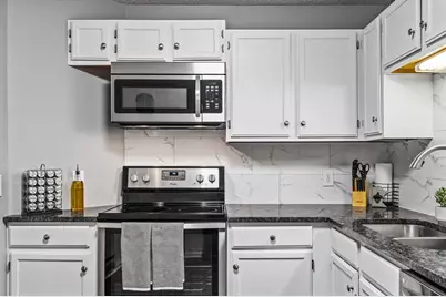 8019 Xerxes Avenue S #202, Bloomington, MN 55431 - Photo 11