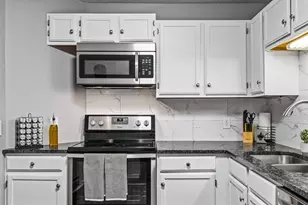 8019 Xerxes Ave S, Bloomington, MN 55431 - Photo 11