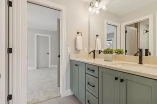 5821 Ashcroft Ave, Edina, MN 55424 - Photo 41