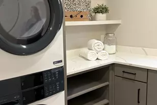 5821 Ashcroft Ave, Edina, MN 55424 - Photo 7