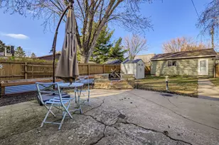 723 5th Ave W, Shakopee, MN 55379 - Photo 25