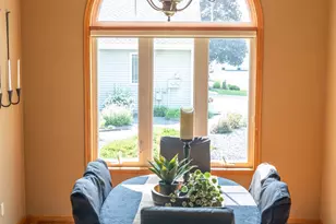 14578 Hunters Ln, Savage, MN 55378 - Photo 11