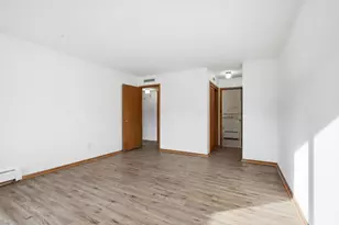 2200 Midland Grove Rd, Roseville, MN 55113 - Photo 19