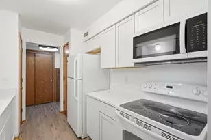 2200 Midland Grove Rd, Roseville, MN 55113 - Photo 9