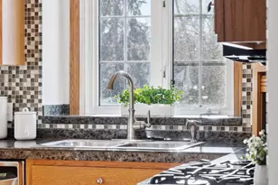 8592 Franlo Rd, Eden Prairie, MN 55344 - Photo 15