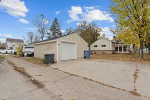 4933 Fremont Ave N, Minneapolis, MN 55430 - Photo 27