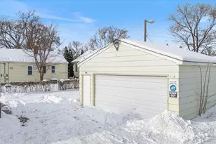 4718 Camden Ave N, Minneapolis, MN 55430 - Photo 29