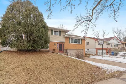 2243 Edgebrook Avenue, Saint Paul, MN 55119 - Photo 3