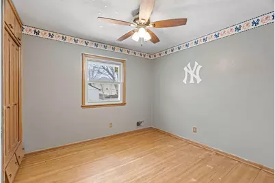 2243 Edgebrook Avenue, Saint Paul, MN 55119 - Photo 23