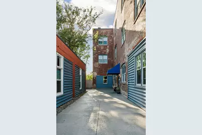 215 7th Street NE #209, Minneapolis, MN 55413 - Photo 33