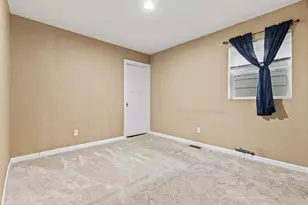 905 W Main St, Marshall, MN 56258 - Photo 19