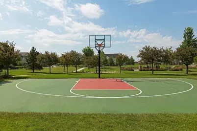 9536 Scott Circle N, Brooklyn Park, MN 55443 - Photo 41