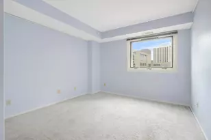 66 9th St E, Saint Paul, MN 55101 - Photo 17