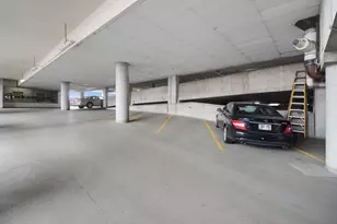 66 9th St E, Saint Paul, MN 55101 - Photo 23