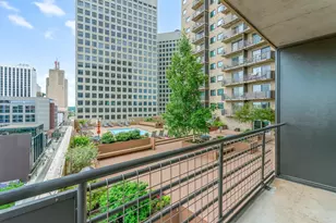 66 9th St E, Saint Paul, MN 55101 - Photo 11