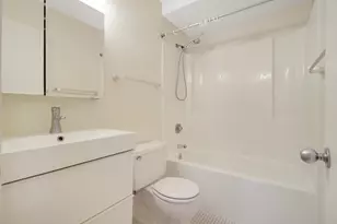 66 9th St E, Saint Paul, MN 55101 - Photo 19