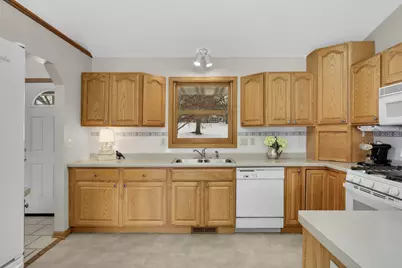 6750 40th Street N, Oakdale, MN 55128 - Photo 13