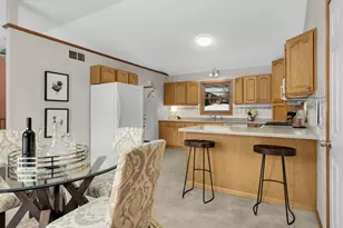 6750 40th St N, Oakdale, MN 55128 - Photo 11