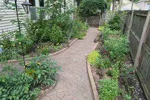 895 Clarence St, Saint Paul, MN 55106 - Photo 39